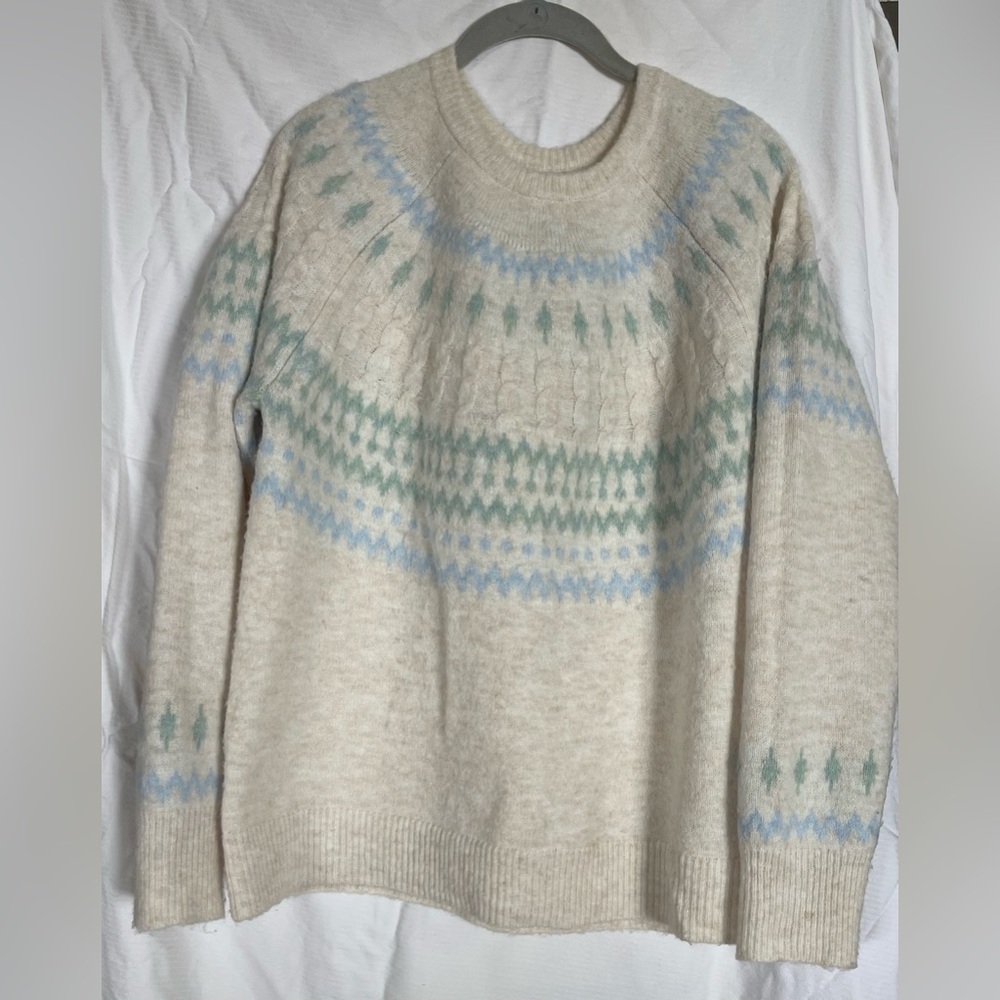 Croft & Barrow Cream Sweater with Blue and Green Accents